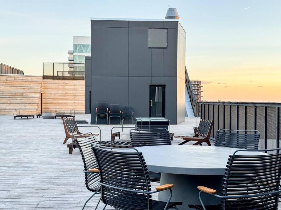 Chic Atelier With Breathtaking Waterfront Lejlighed København