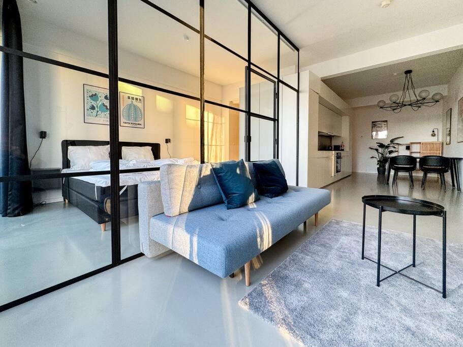 Chic Atelier With Breathtaking Waterfront * København